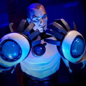 Shriek DC Multiverse action figure